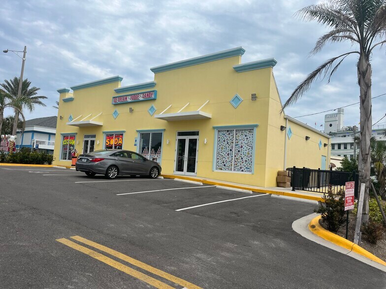 More Photos Of 128 S Atlantic Ave, Daytona Beach Freestanding For Sale