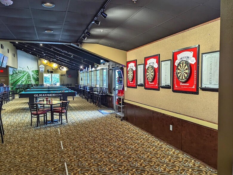 More Photos Of 1420 E Broad St, Fuquay Varina Restaurant For Sale