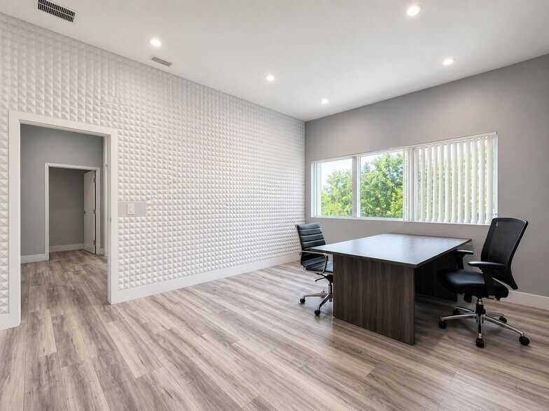 More Photos Of 10501 S Orange Ave, Orlando Light Manufacturing For Sale