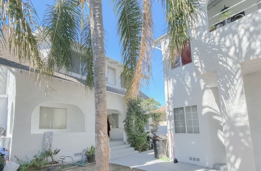 More Photos Of 1309 S Mesa St, San Pedro Apartments For Sale