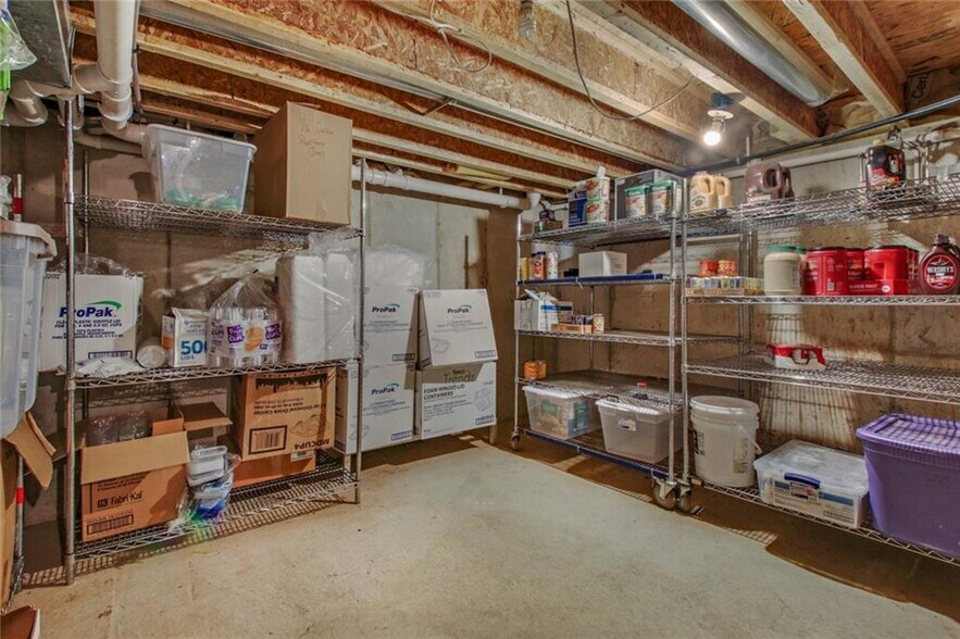 More Photos Of 401 Bridge St, Cornell Restaurant For Sale