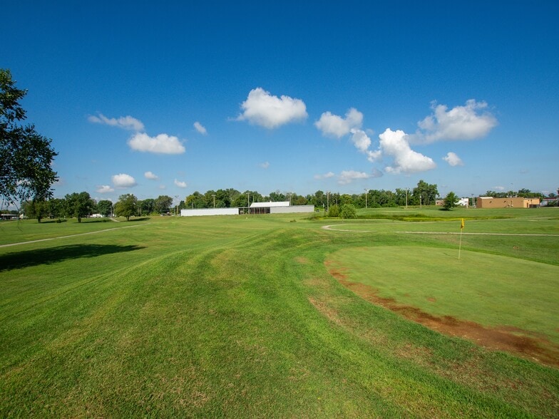 More Photos Of 3500 Kingshighway, East Saint Louis Golf Course Driving Range For Sale