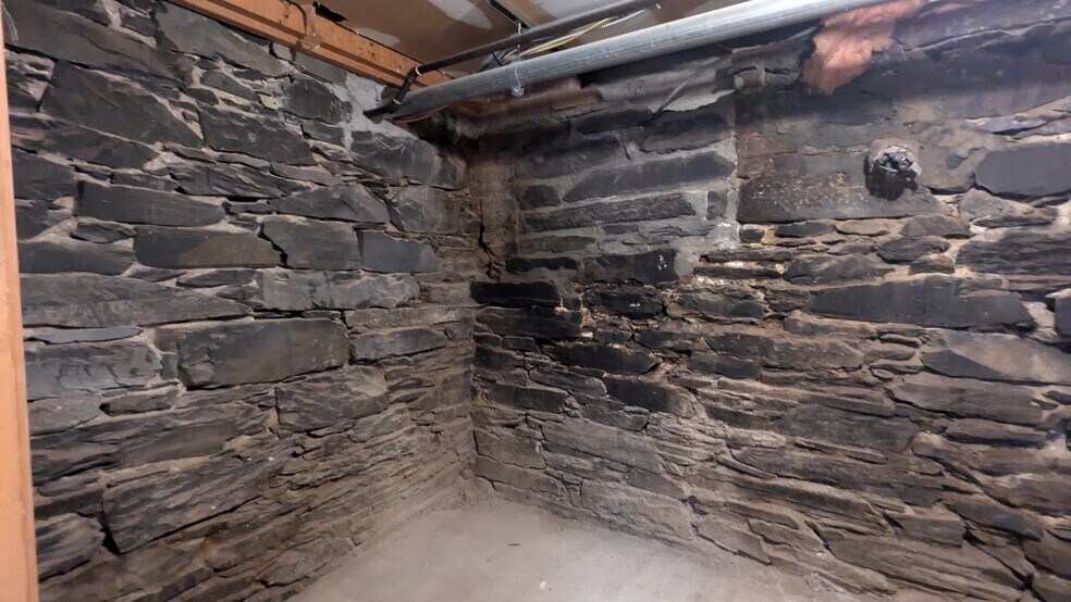More Photos Of 47, 53-55 Congress Street, Troy General Retail For Sale