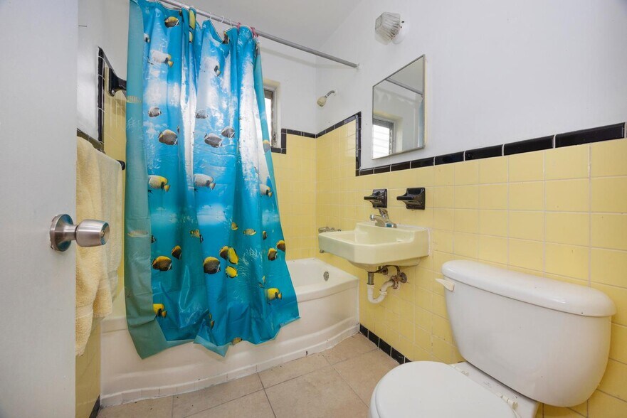 More Photos Of 1915 NW 28th St, Miami Apartments For Sale
