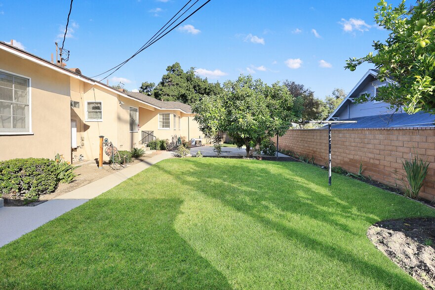 More Photos Of 1047 N San Gabriel Ave, Azusa Apartments For Sale