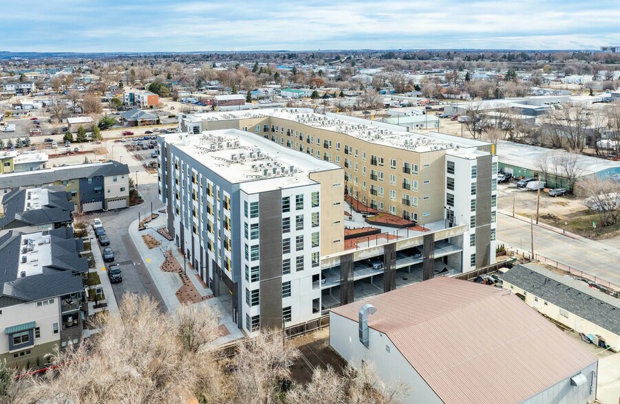 More Photos Of 4220 Adams St, Garden City Apartments For Lease