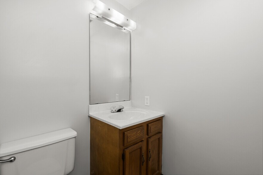 More Photos Of 1936-1956 Benton St, Saint Louis Apartments For Sale