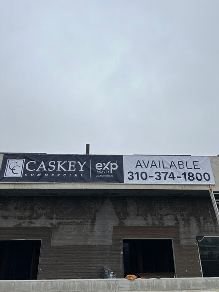 More Photos Of 824 1st St, Hermosa Beach Loft Creative Space For Sale