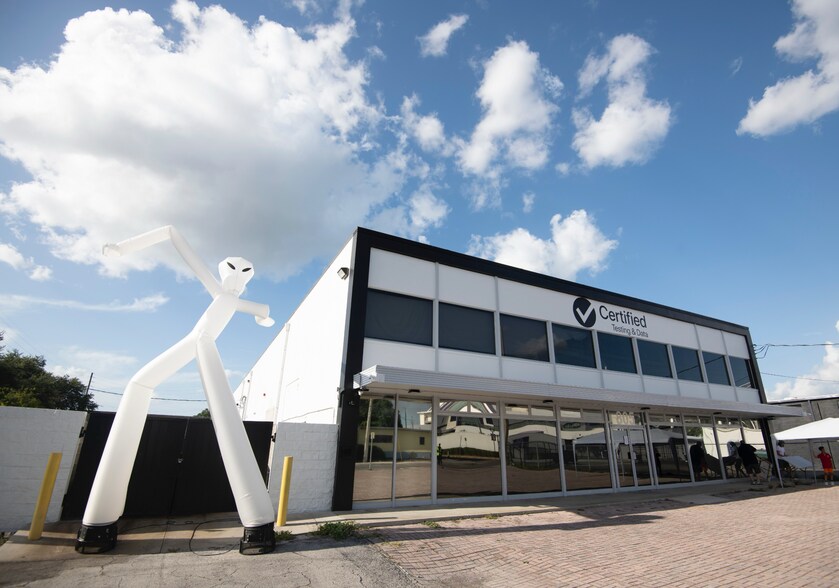 Primary Photo Of 805 W Central Blvd, Orlando Light Manufacturing For Lease