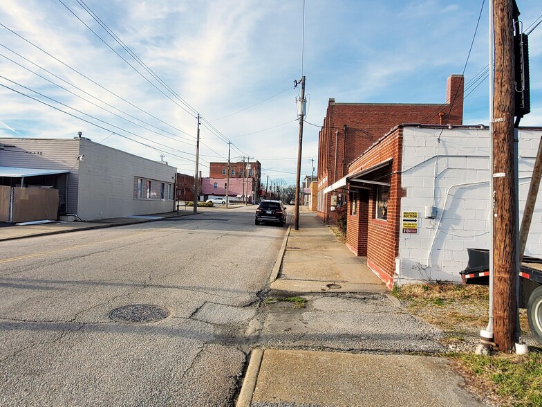 More Photos Of 113 Hopewell St, Hopewell Restaurant For Lease
