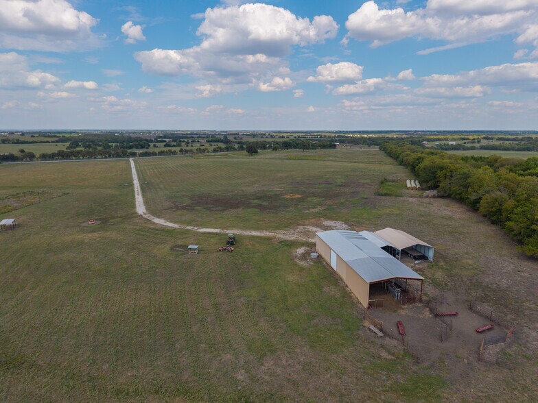More Photos Of 3679 County Road 1089, Celeste Land For Sale