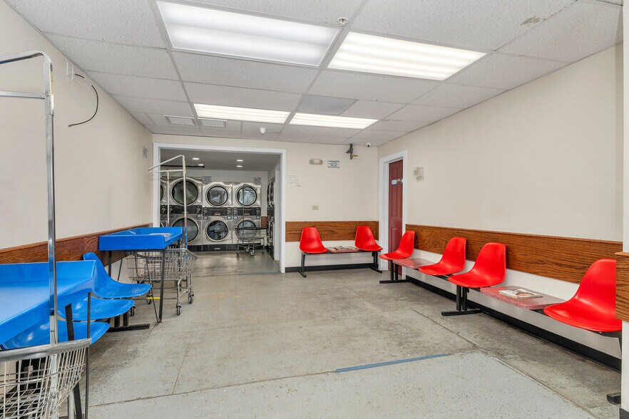 More Photos Of 2 Hill Rd, Franklin Storefront Retail Residential For Sale