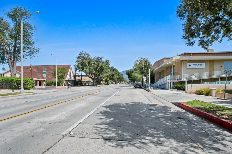 More Photos Of 1450 N Fair Oaks Ave, Pasadena Assisted Living For Sale