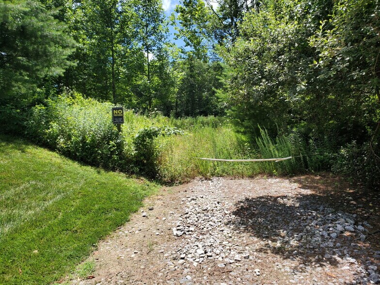 More Photos Of 000 Greenville Hwy, Hendersonville Land For Sale