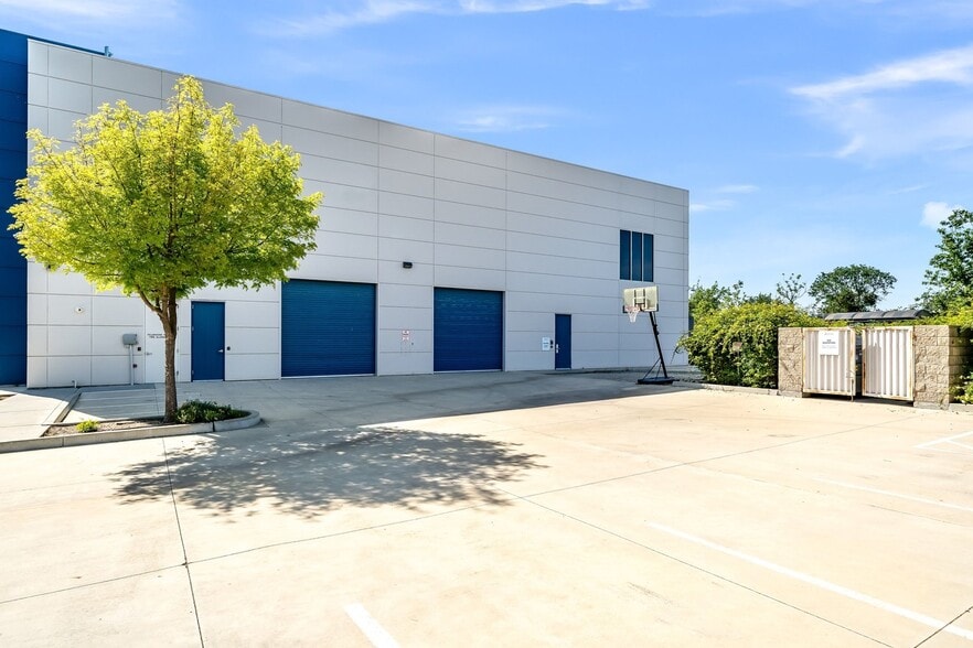 More Photos Of , Paso Robles Office For Sale