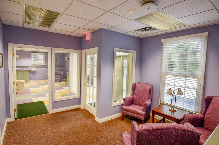 More Photos Of 1 & 13 Courtney Dr, Charleston Medical For Sale