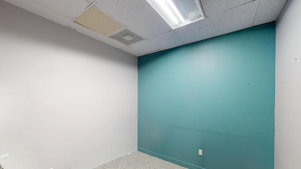 More Photos Of 225 N Ronald Reagan Blvd, Longwood General Retail For Sale