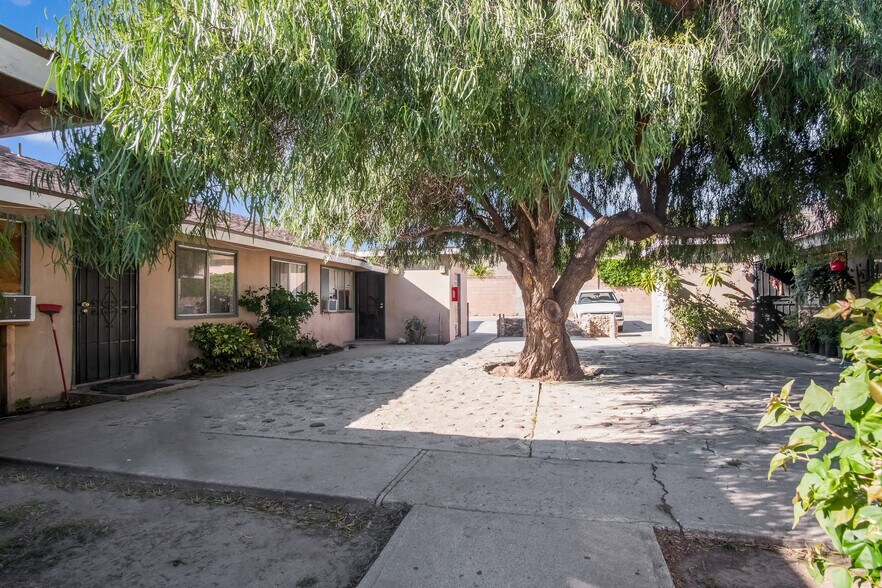 More Photos Of 255 Sespe Ave, Fillmore Apartments For Sale