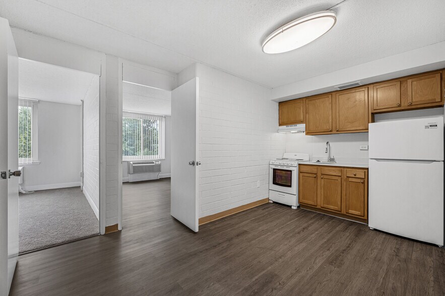 More Photos Of 1100 W Godfrey Ave, Philadelphia Apartments For Sale