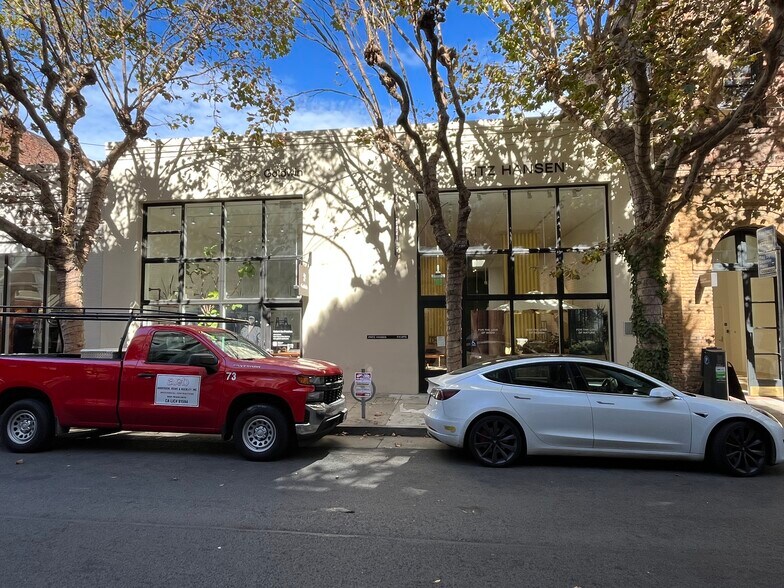 More Photos Of 440-444 Jackson St, San Francisco Storefront For Lease