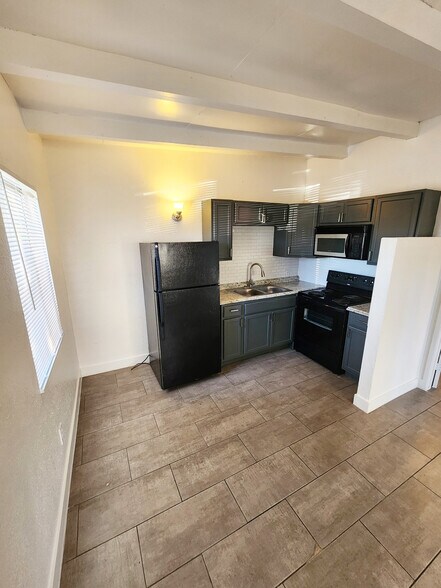 More Photos Of 2117 Donna St, North Las Vegas Apartments For Sale