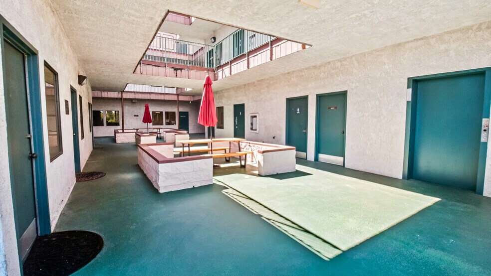 More Photos Of 5500 Atherton St, Long Beach Medical For Lease