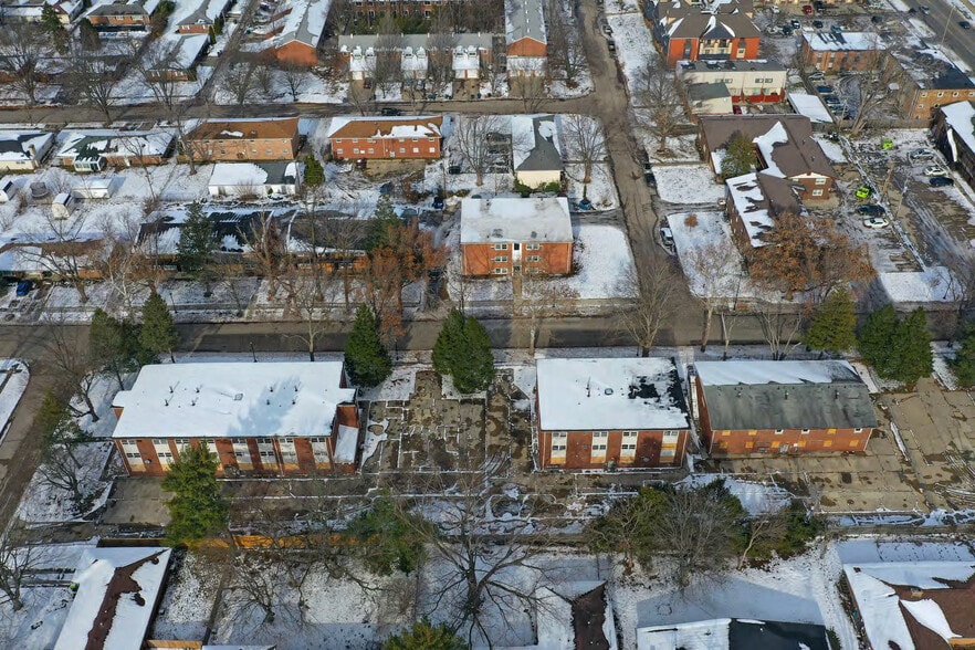 More Photos Of , Urbana Multifamily For Sale