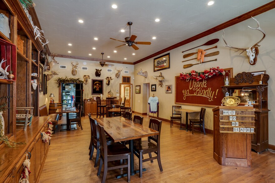 More Photos Of 109 N Main St, Henrietta Specialty For Sale