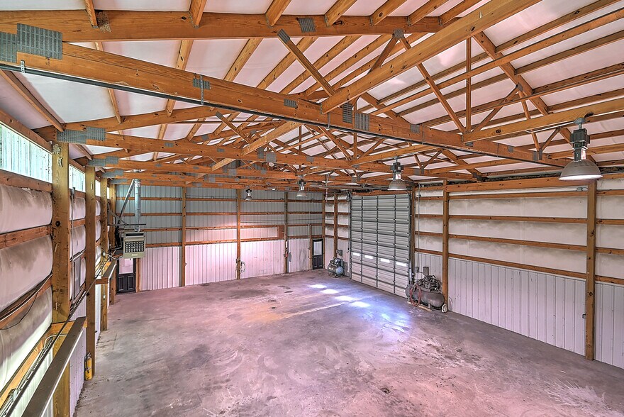 More Photos Of 3930 E Stone Dr, Kingsport Warehouse For Sale