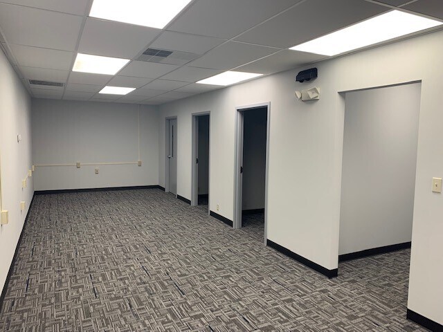 More Photos Of 2300 Gettysburg Rd, Camp Hill Medical For Lease