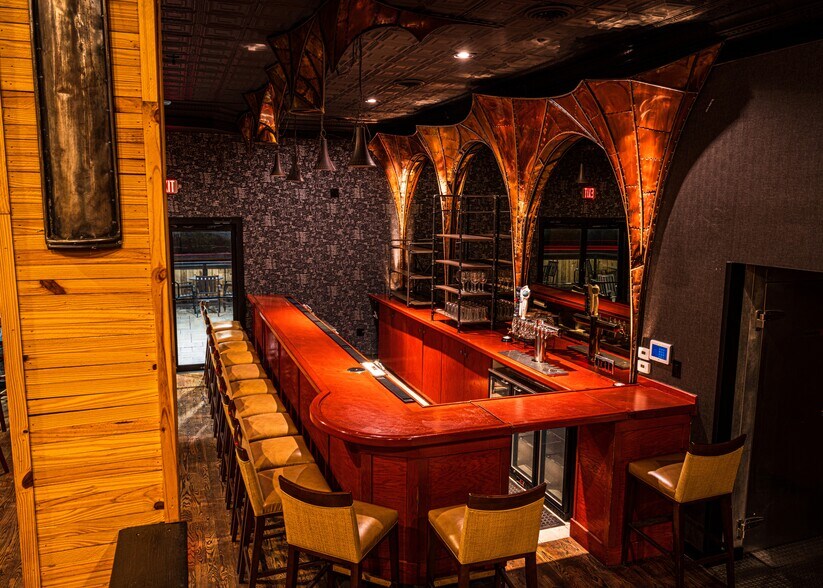 More Photos Of 2300 River Rd, River Grove Freestanding For Sale