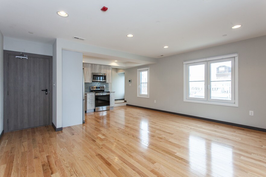 More Photos Of 2541 Montrose St, Philadelphia Apartments For Sale