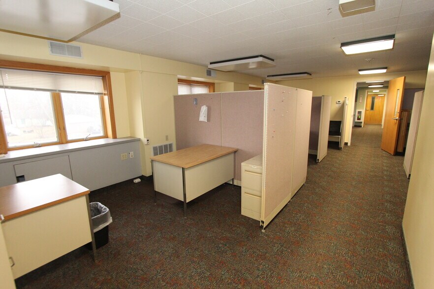 More Photos Of 131 Orchard Park Rd, West Seneca Office For Sale