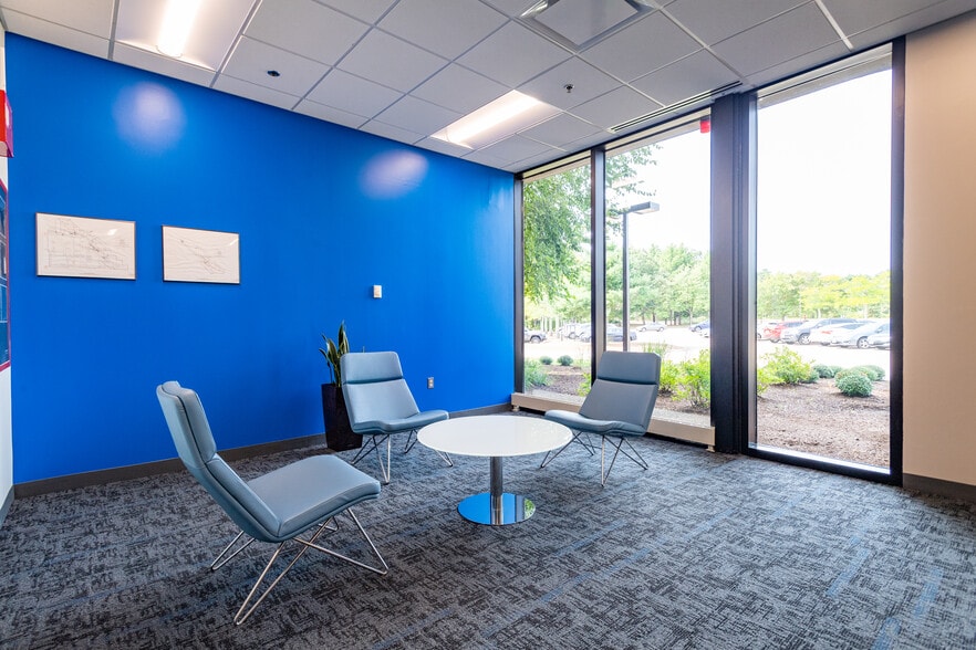 More Photos Of 575 West St, Mansfield Light Distribution For Lease