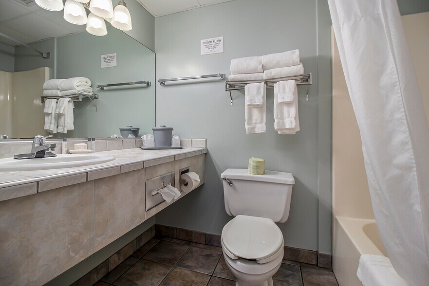 More Photos Of 1180 N Shore Dr, Mears Hospitality For Sale