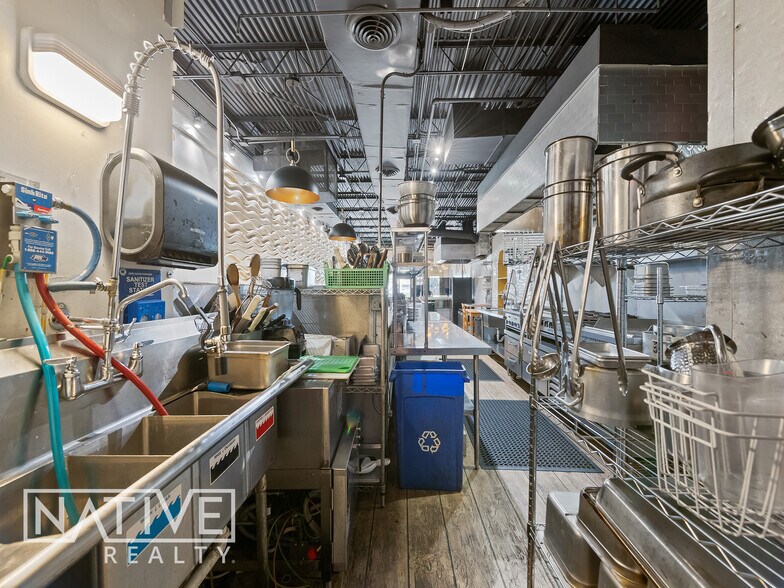 More Photos Of 2822 E Commercial Blvd, Fort Lauderdale Restaurant For Lease