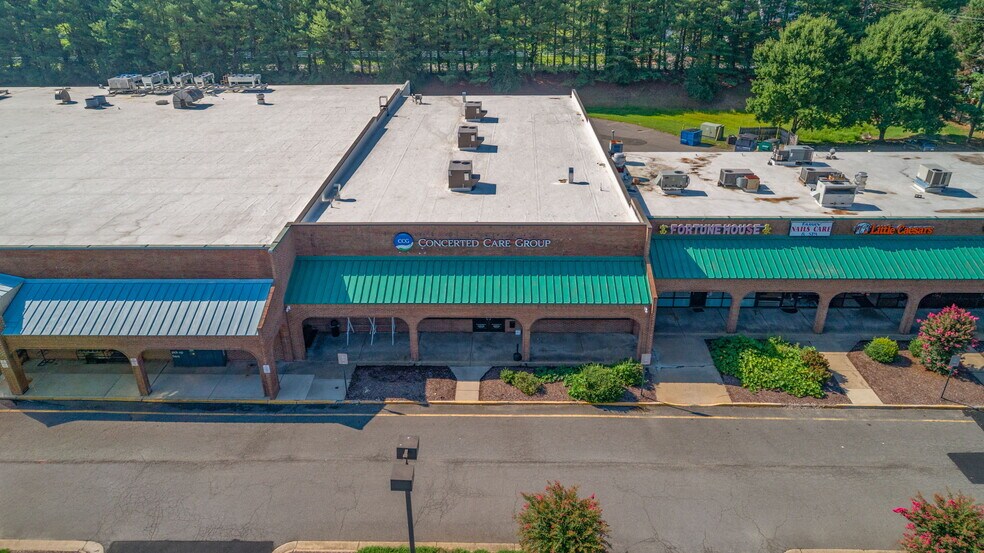 Primary Photo Of 282 Deacon Rd, Fredericksburg Storefront For Lease