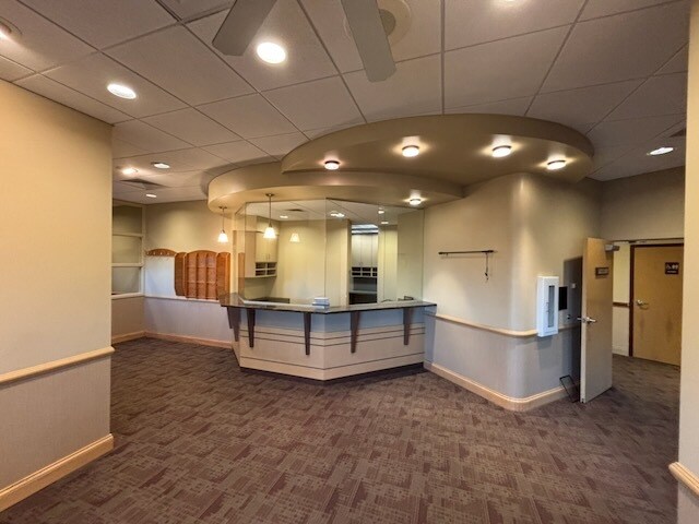 More Photos Of 7240 S US 231, Huntingburg Medical For Lease