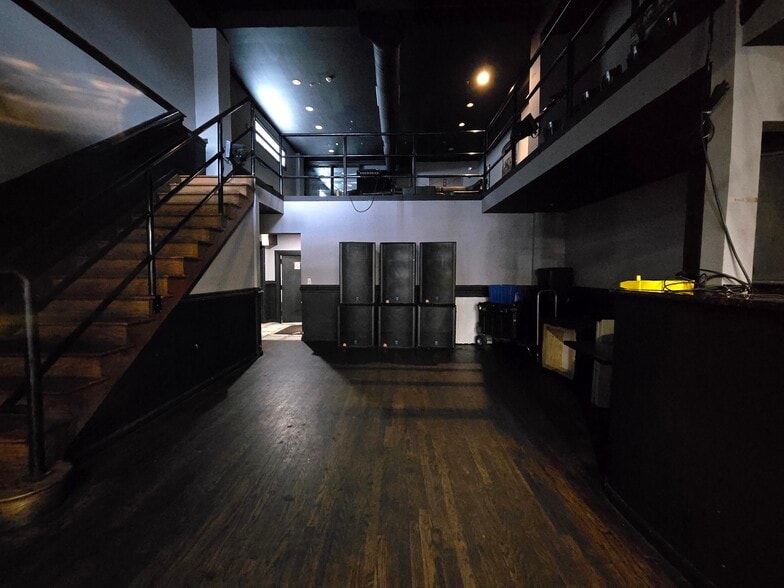 More Photos Of 415-417 Halsey St, Newark Bar For Sale