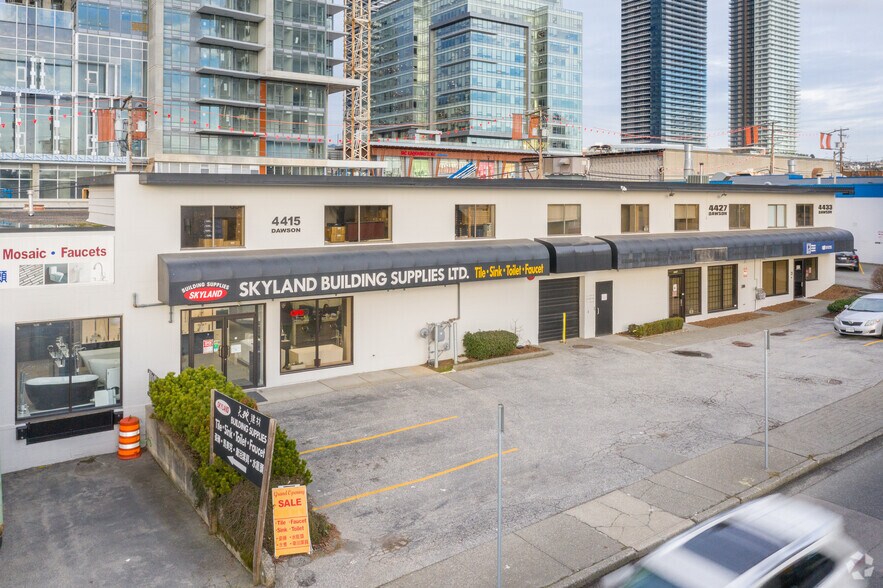 More Photos Of 4413-4433 Dawson St, Burnaby Warehouse For Lease