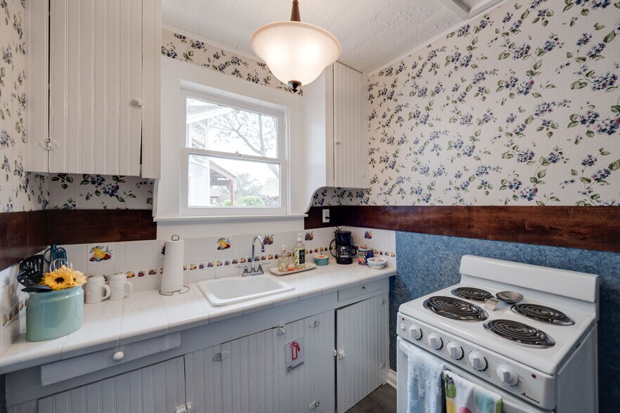 More Photos Of 706 Bradford Ave, Kemah Land For Sale