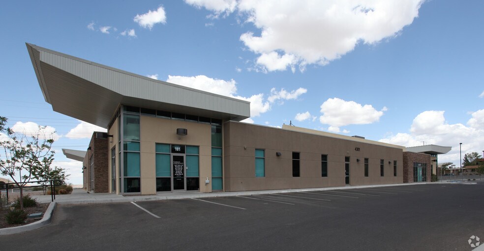 More Photos Of 4301 N Mesa St, El Paso Medical For Lease