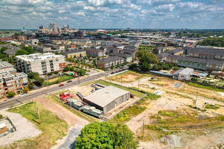 More Photos Of 65 W Carolina Ave, Memphis Service For Lease