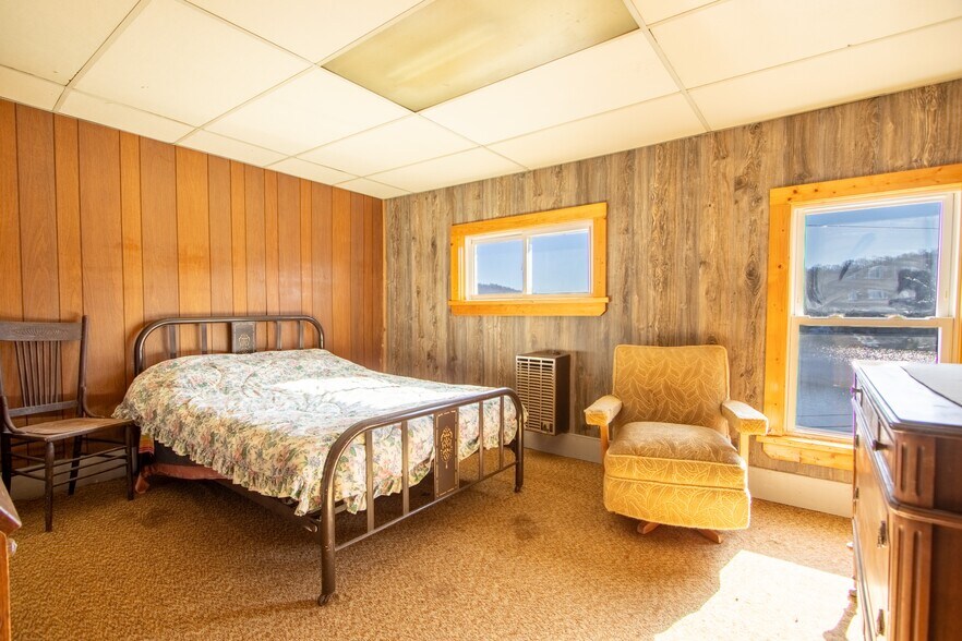 More Photos Of 263 Como Rd, Lake Como Specialty For Sale