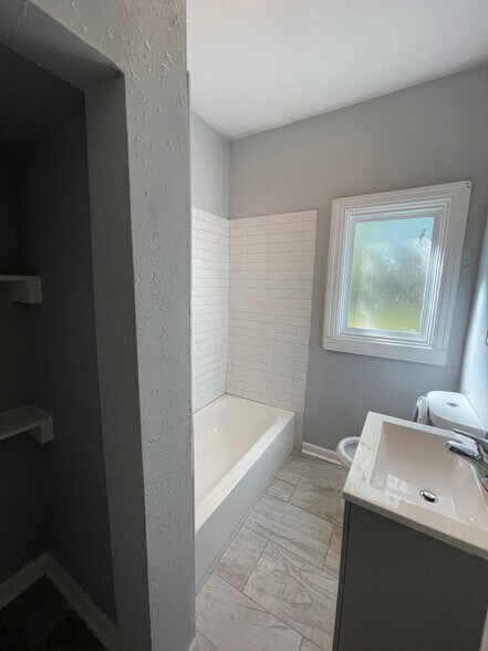 More Photos Of 619 Linwood Ave, Jacksonville Specialty For Sale
