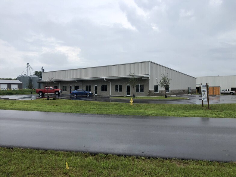 More Photos Of 1551 Amy Ln, Franklin Distribution For Lease