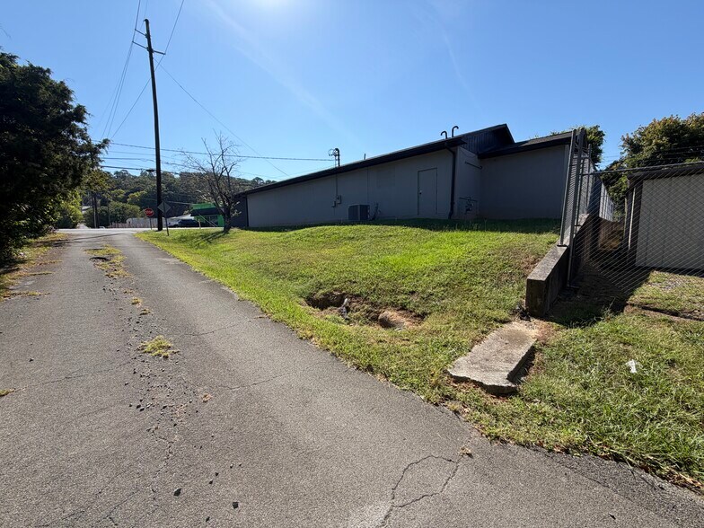 More Photos Of 1200 Dean Ave SE, Rome Self Storage For Sale