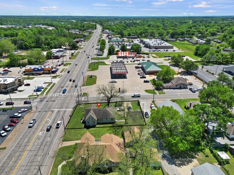 Primary Photo Of 209 S Main St, Lindale Loft Creative Space For Sale
