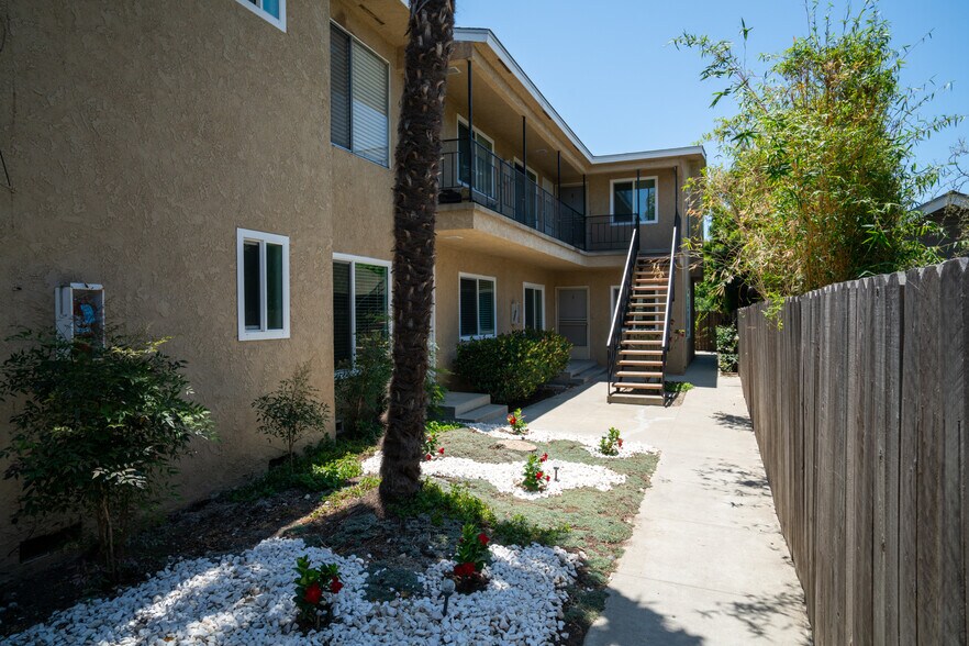 More Photos Of 3700 E 4th St, Long Beach Apartments For Sale