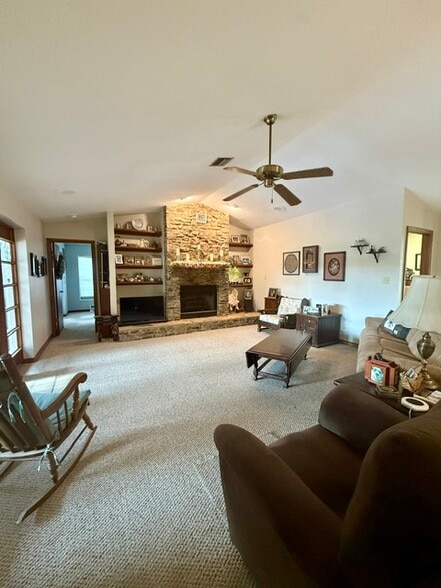 More Photos Of 33322 County Road 437, Sorrento Specialty For Sale